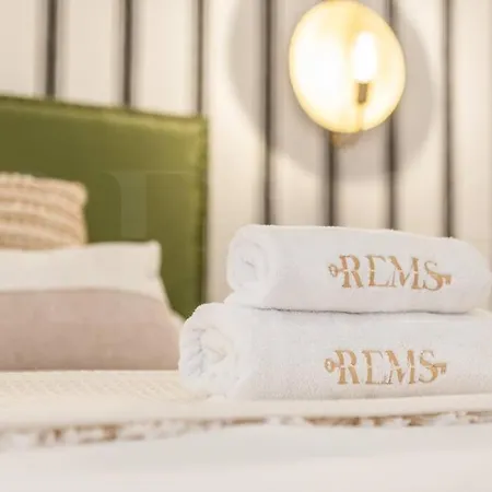 And Cozy In The Center By Rems Apartment